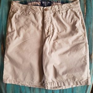 Mens The New Ivy shorts